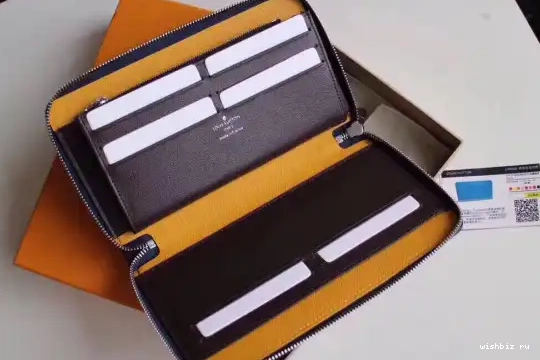 WIS Wallet Louis Vuitton Zippy 0531